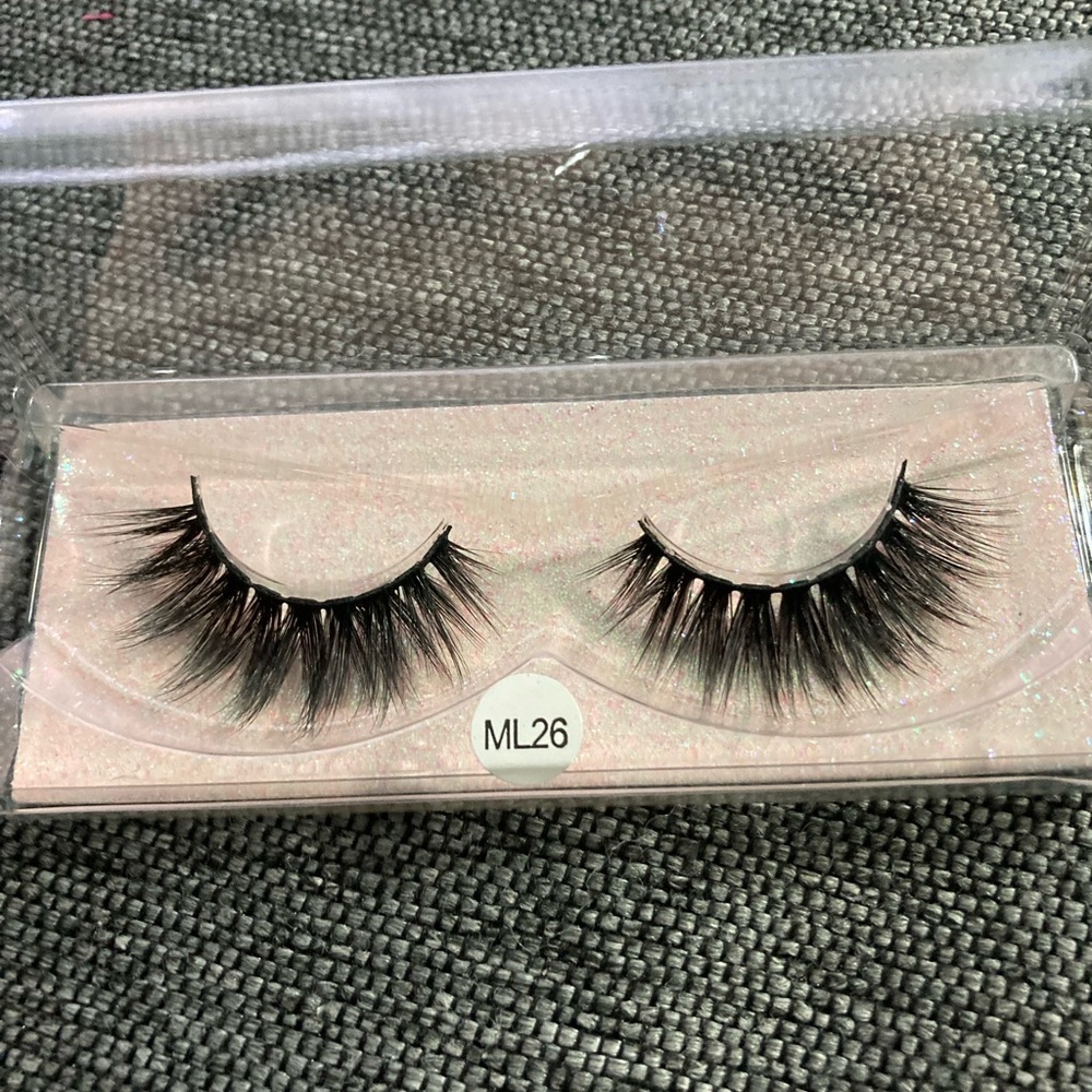 Mink Lashes (ML26)